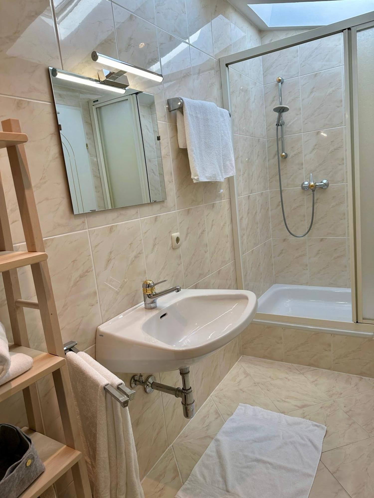 17Er Apartment Mit Sauna Und Privater Garage モントゼー エクステリア 写真